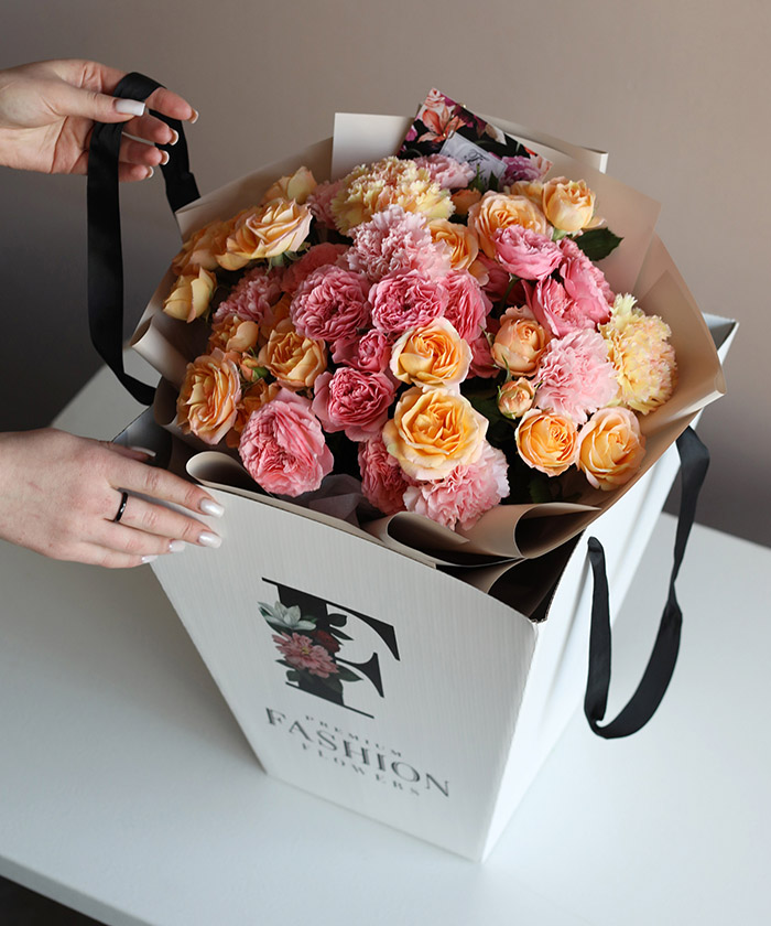 фирменная коробка для букета FASHION FLOWERS